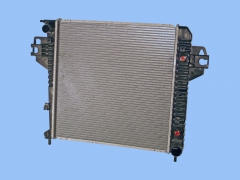 Wasserk�hler passend f�r Jeep